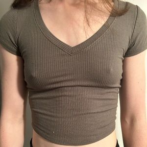 BOZZOLO Ribbed Cropped T-Shirt, Green, Size Medium